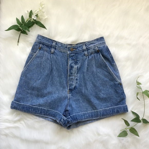 Vintage Pants - VINTAGE High Waisted Dockers Button Fly Shorts 🌻
